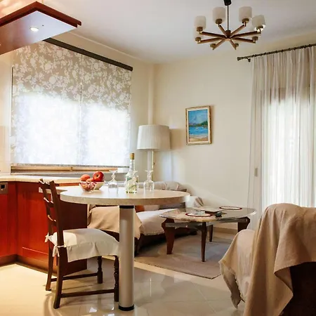 Anastasia's Kastoria Cozy Modern Garden Retreat Prázdninový dům Maniákoi