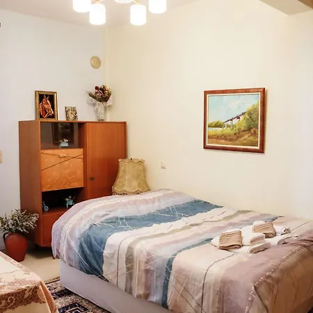 Anastasia's Kastoria Cozy Modern Garden Retreat Prázdninový dům *