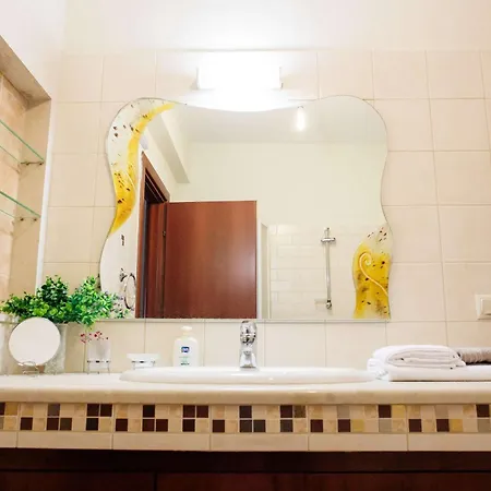 Anastasia's Kastoria Cozy Modern Garden Retreat Prázdninový dům *